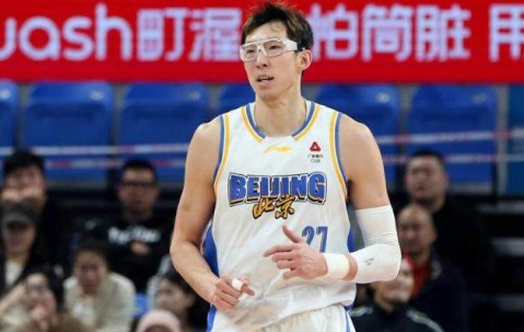 九游娱乐PC版-太离谱！周琦8罚0中+连续罚丢12球